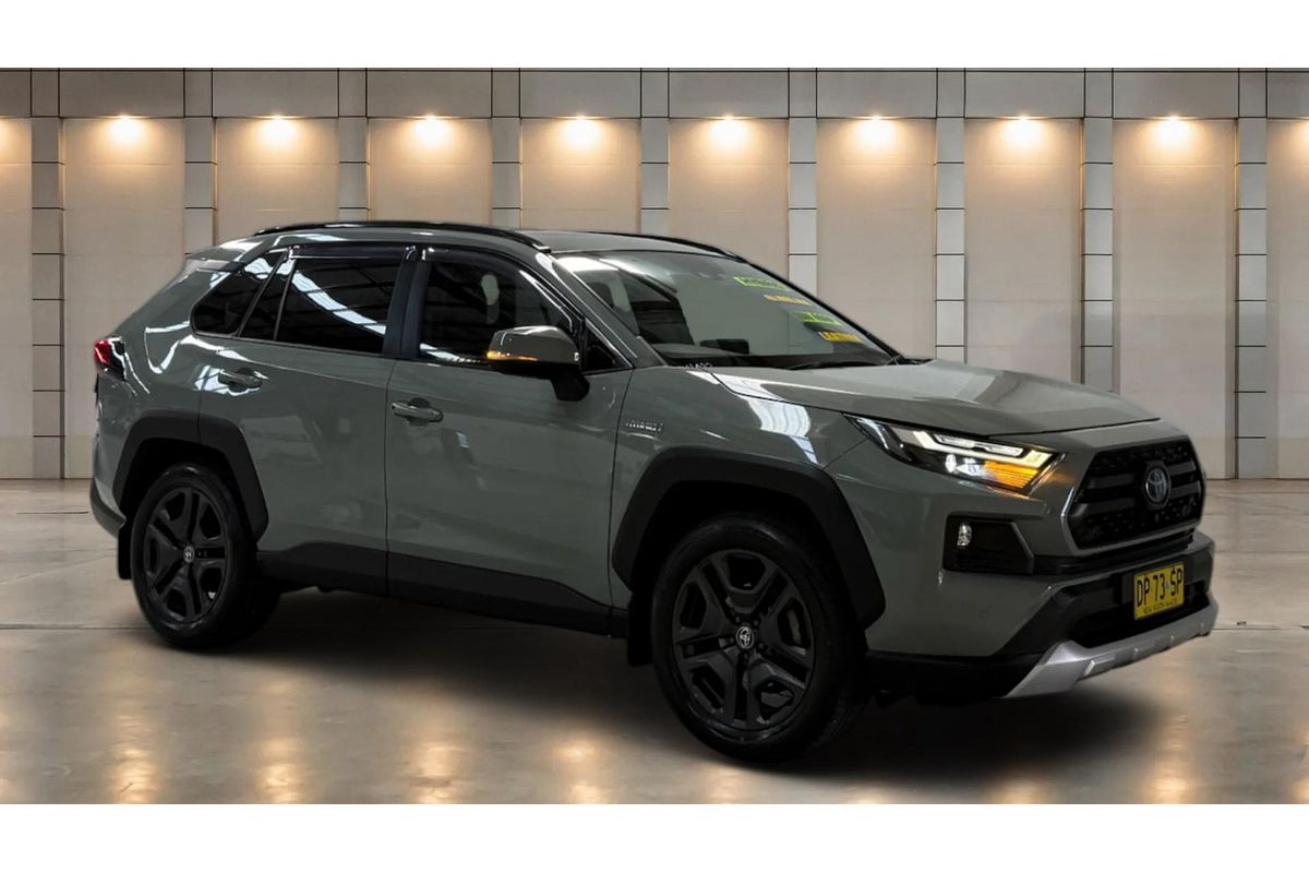 2022 Toyota RAV4 Edge AXAH54R