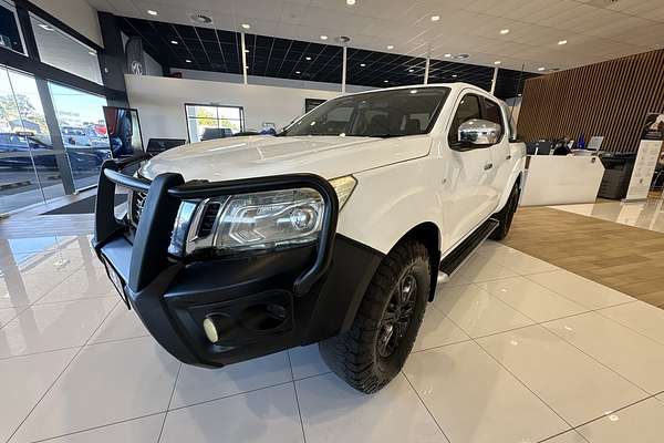 2017 Nissan Navara ST D23 Series 2 4X4 thumb-3
