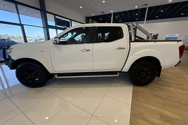 2017 Nissan Navara ST D23 Series 2 4X4 thumb-4