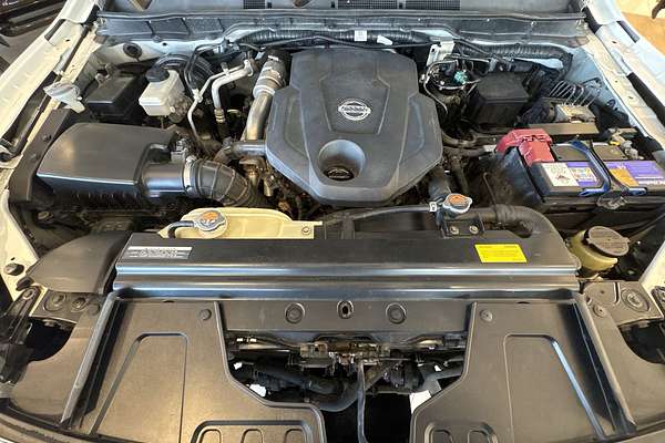 2017 Nissan Navara ST D23 Series 2 4X4 thumb-17