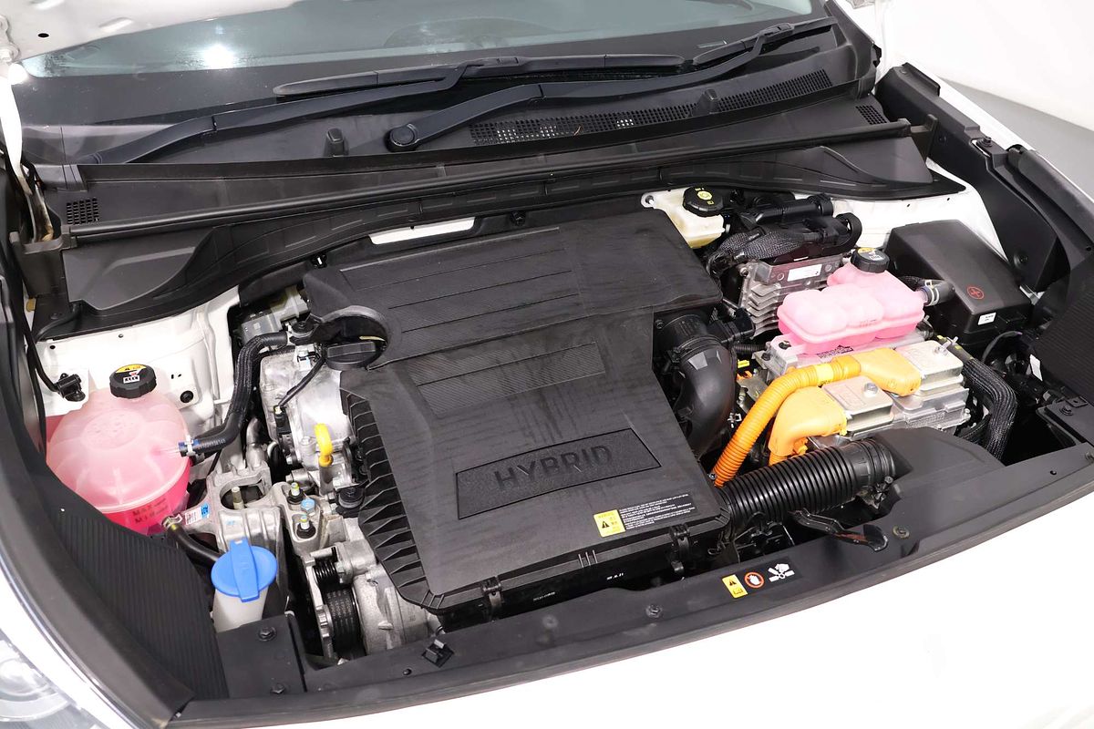 2022 Kia Niro Hybrid S DE