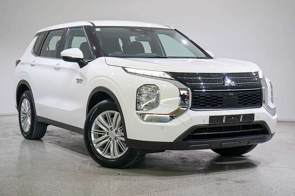 2023 Mitsubishi Outlander PHEV ES ZM
