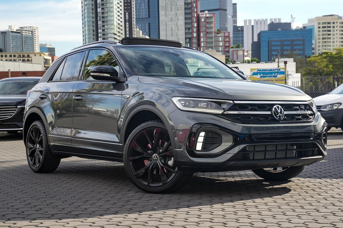 2026 Volkswagen T-Roc 140TSI R-Line D11