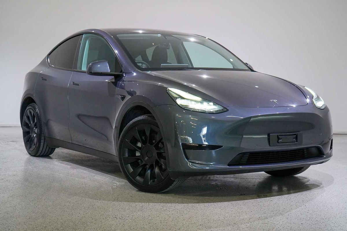 2023 Tesla Model Y Rear-Wheel Drive
