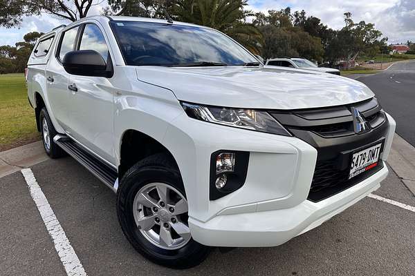 2022 Mitsubishi Triton GLX+ MR 4X4