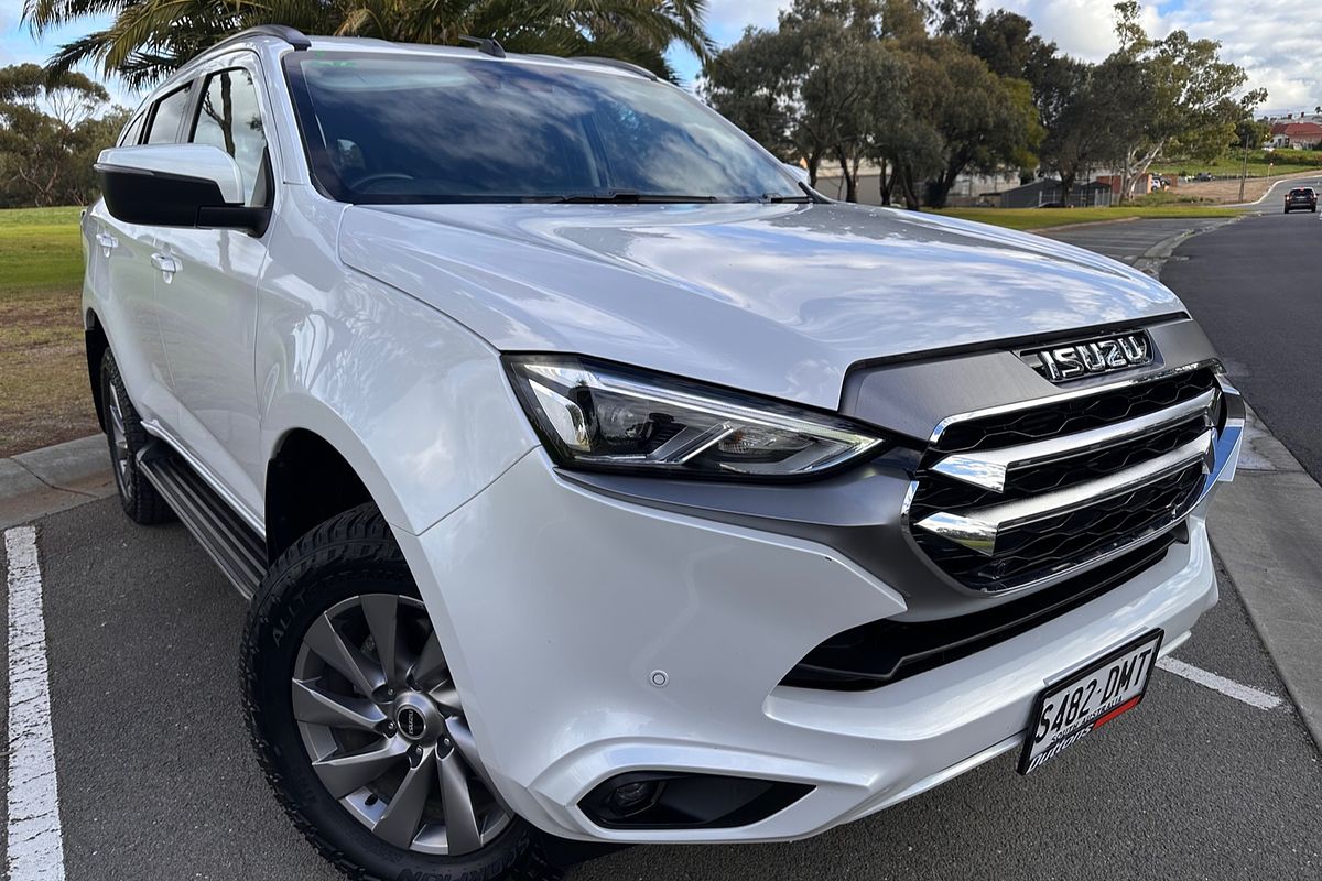 2021 Isuzu MU-X LS-U