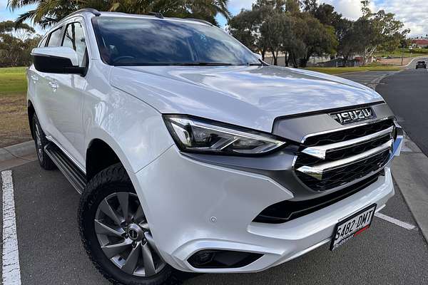 2021 Isuzu MU-X LS-U