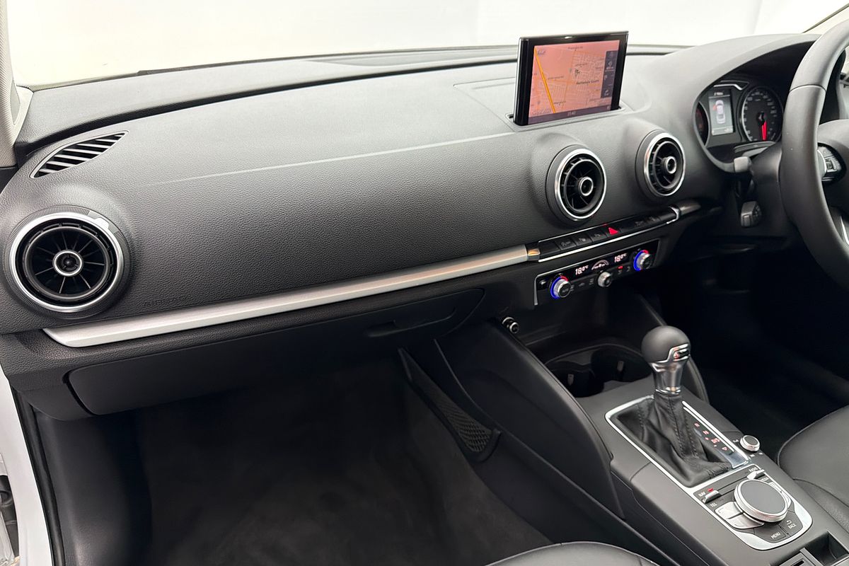 2014 Audi A3 Attraction 8V