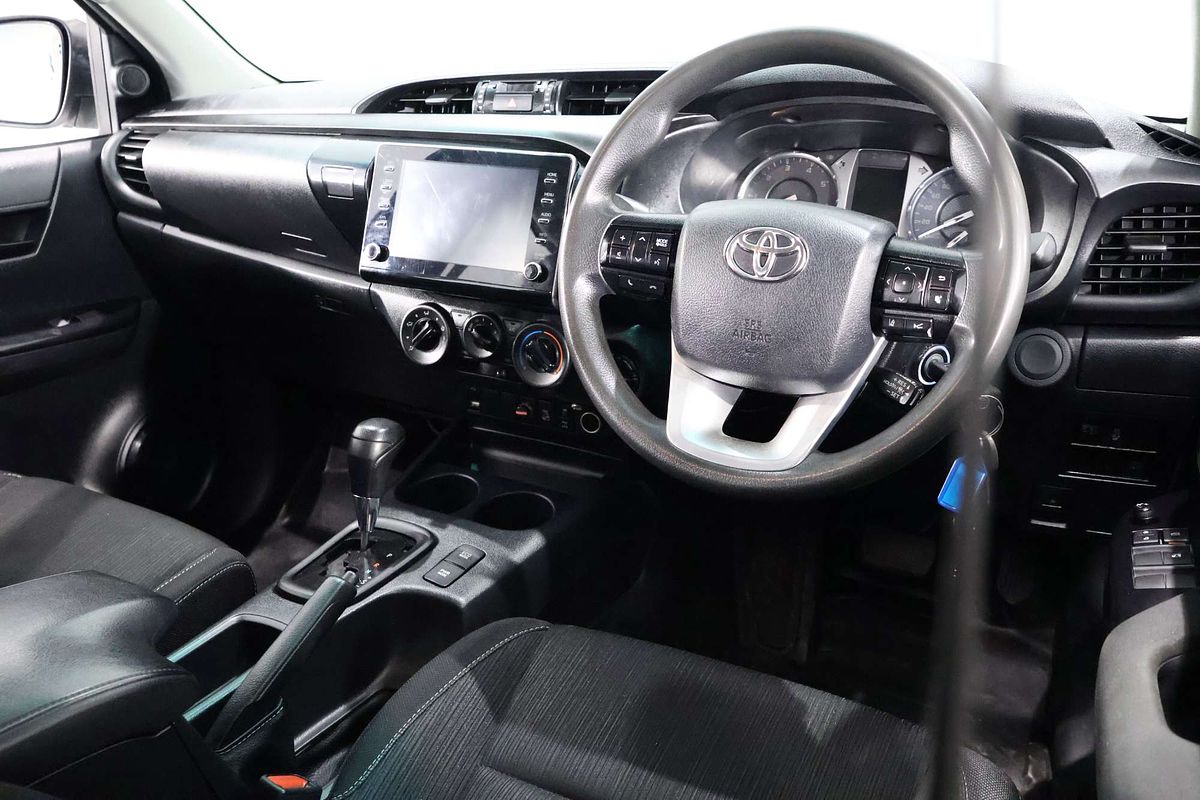 2020 Toyota Hilux SR GUN126R 4X4