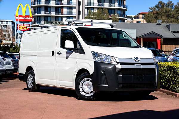2025 Toyota Hiace GDH300R LWB