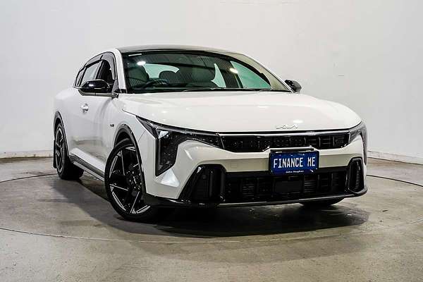 2025 Kia K4 GT-Line CL4m