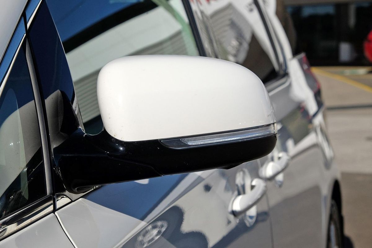 2017 Kia Carnival Platinum YP