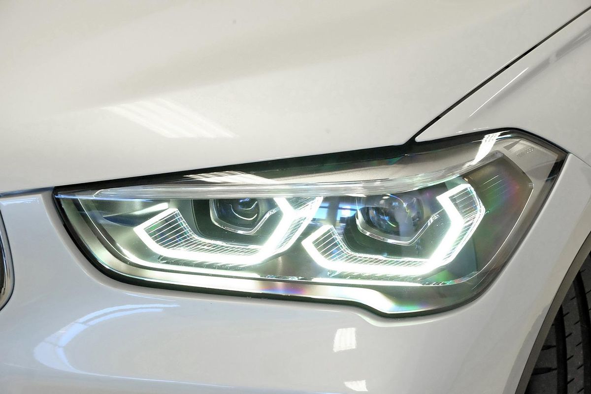 2019 BMW X1 sDrive18i F48 LCI image 19