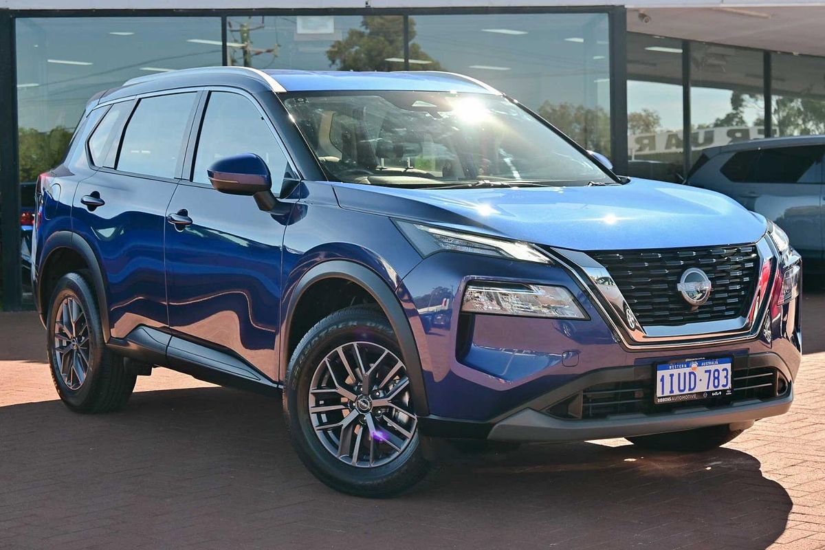 2025 Nissan X-TRAIL ST T33