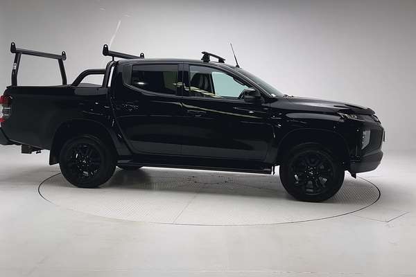 2022 Mitsubishi Triton GSR MR 4X4 thumb-8