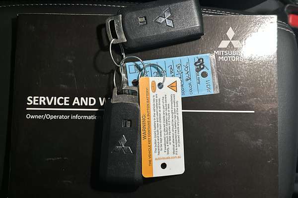 2022 Mitsubishi Triton GSR MR 4X4 thumb-22