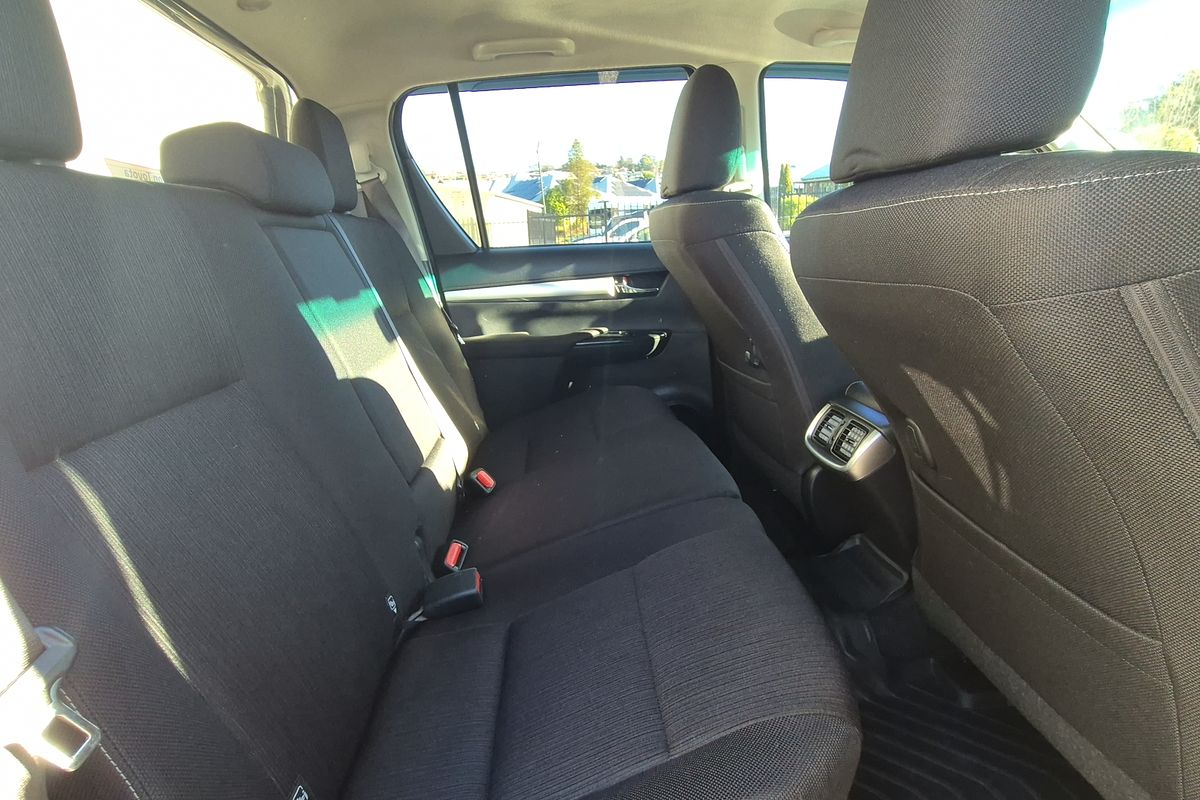 2021 Toyota Hilux SR5 GUN126R 4X4
