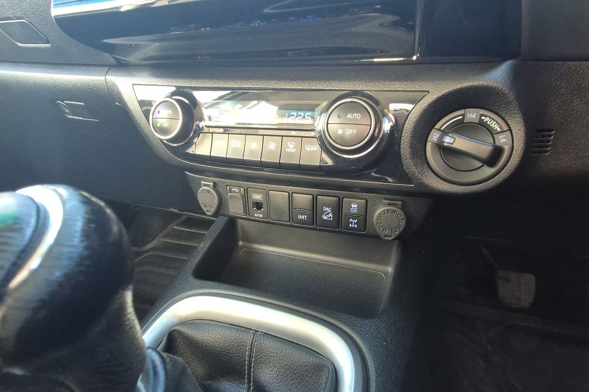 2021 Toyota Hilux SR5 GUN126R 4X4