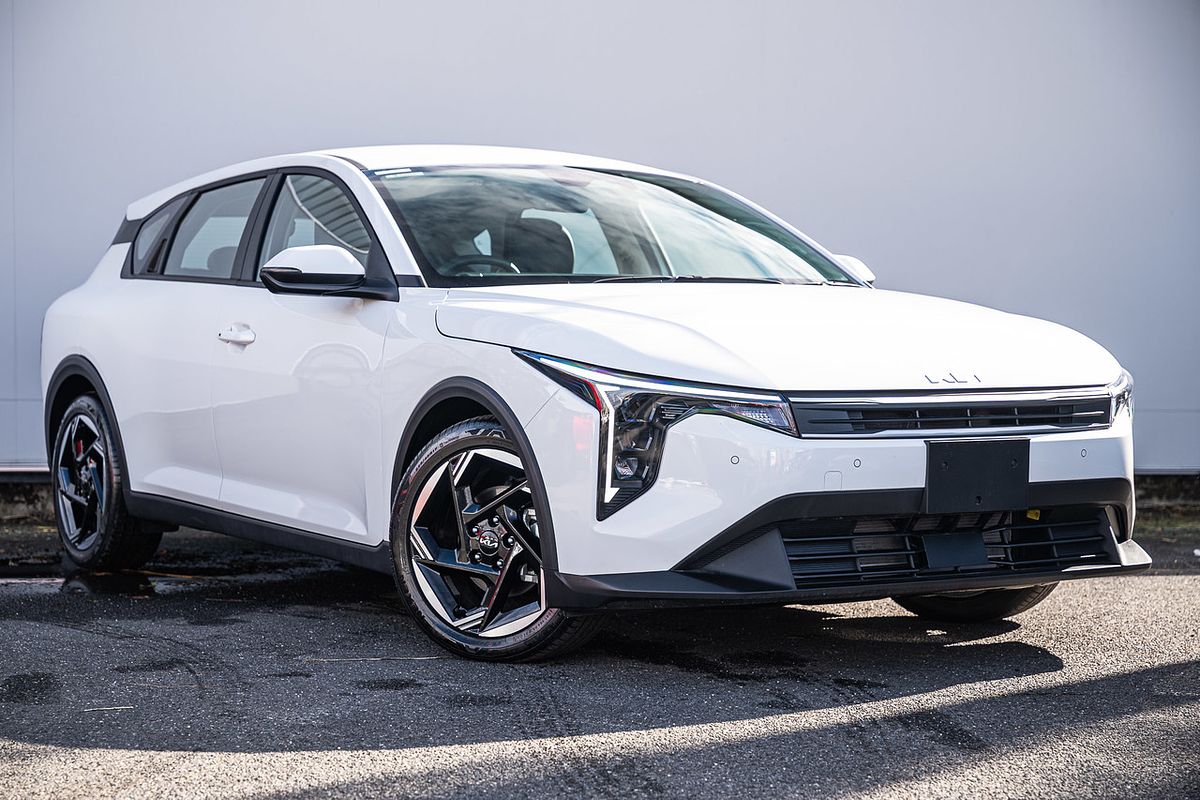 2025 Kia K4 Sport+ CL4m