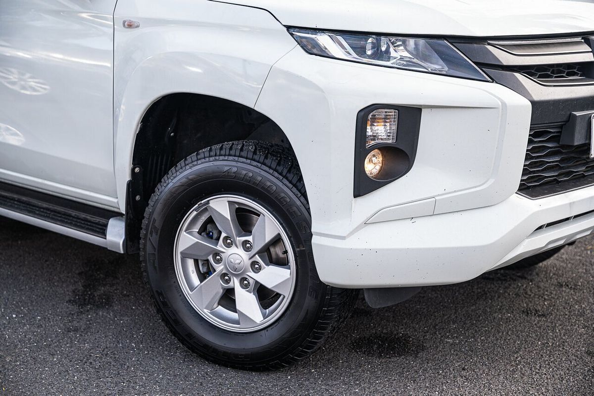 2022 Mitsubishi Triton GLX+ MR 4X4