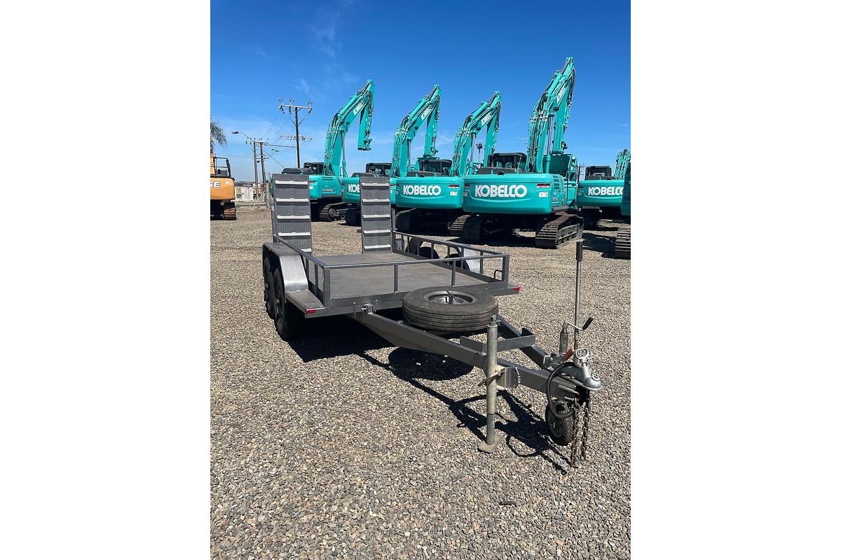 2005 Custom Tag Plant Trailer
