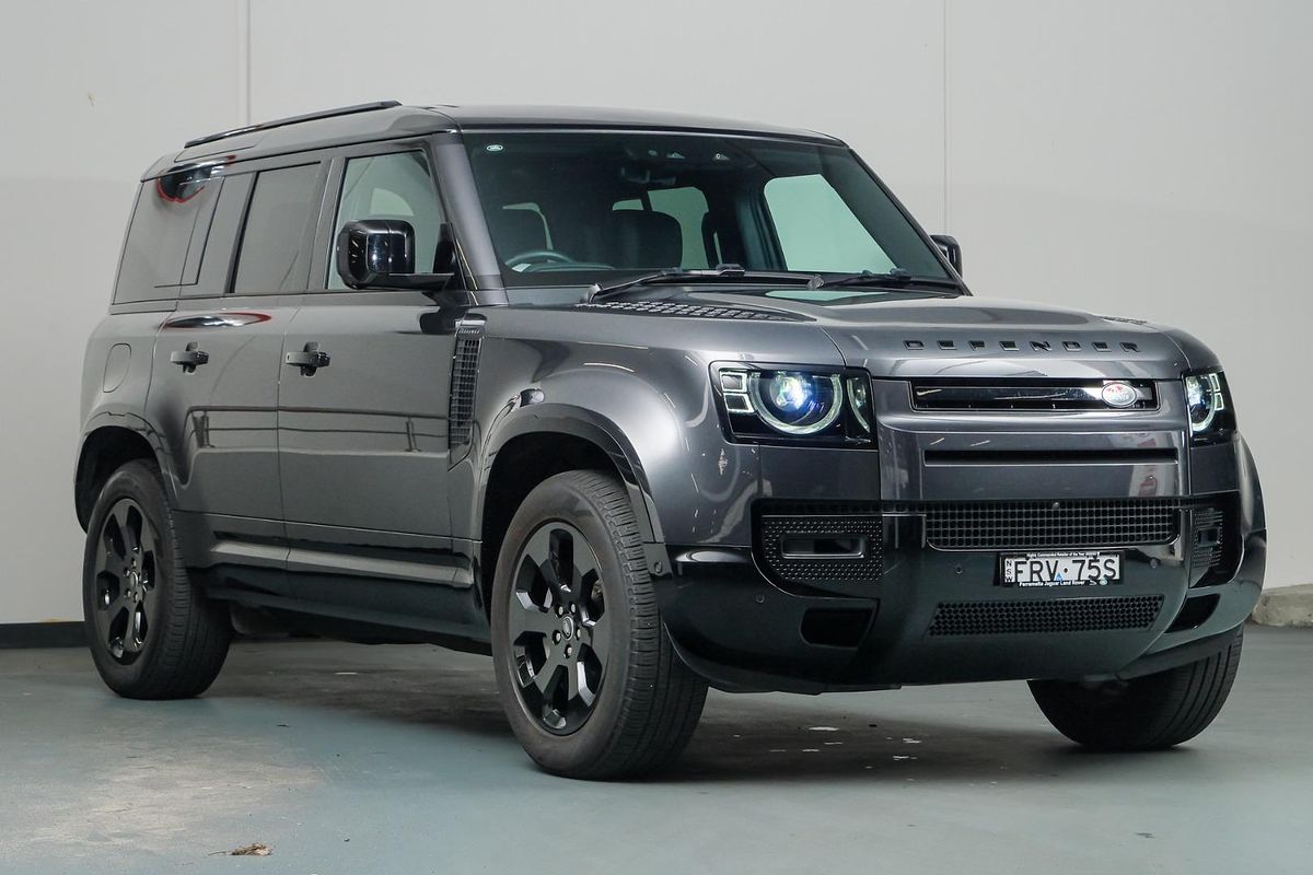 2024 Land Rover Defender 110 P400e X-Dynamic SE L663