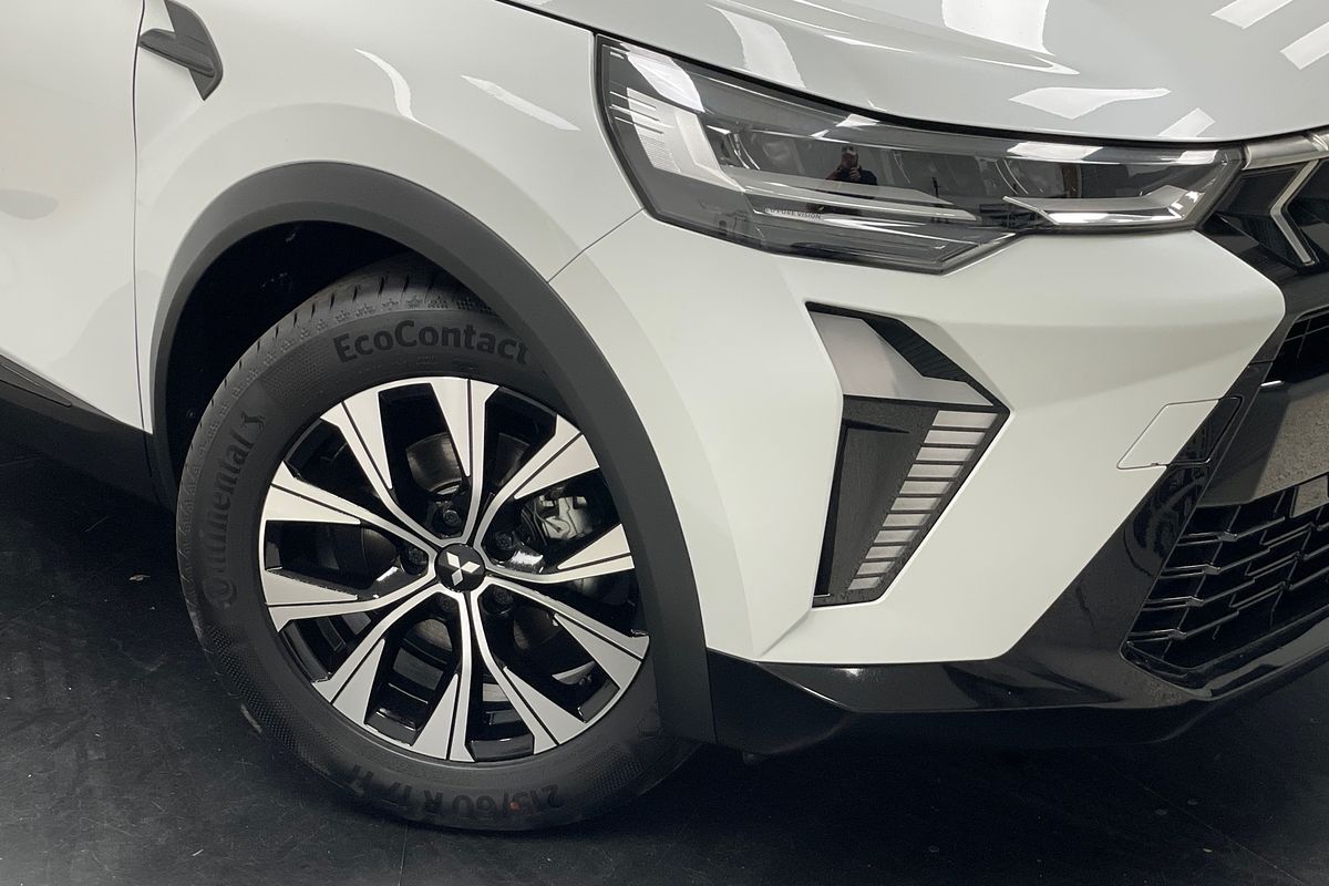 2025 Mitsubishi XE