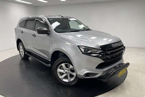 2023 Isuzu MU-X LS-M