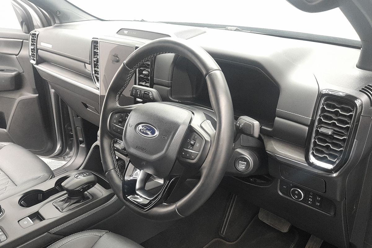 2025 Ford Everest Platinum 3.0L