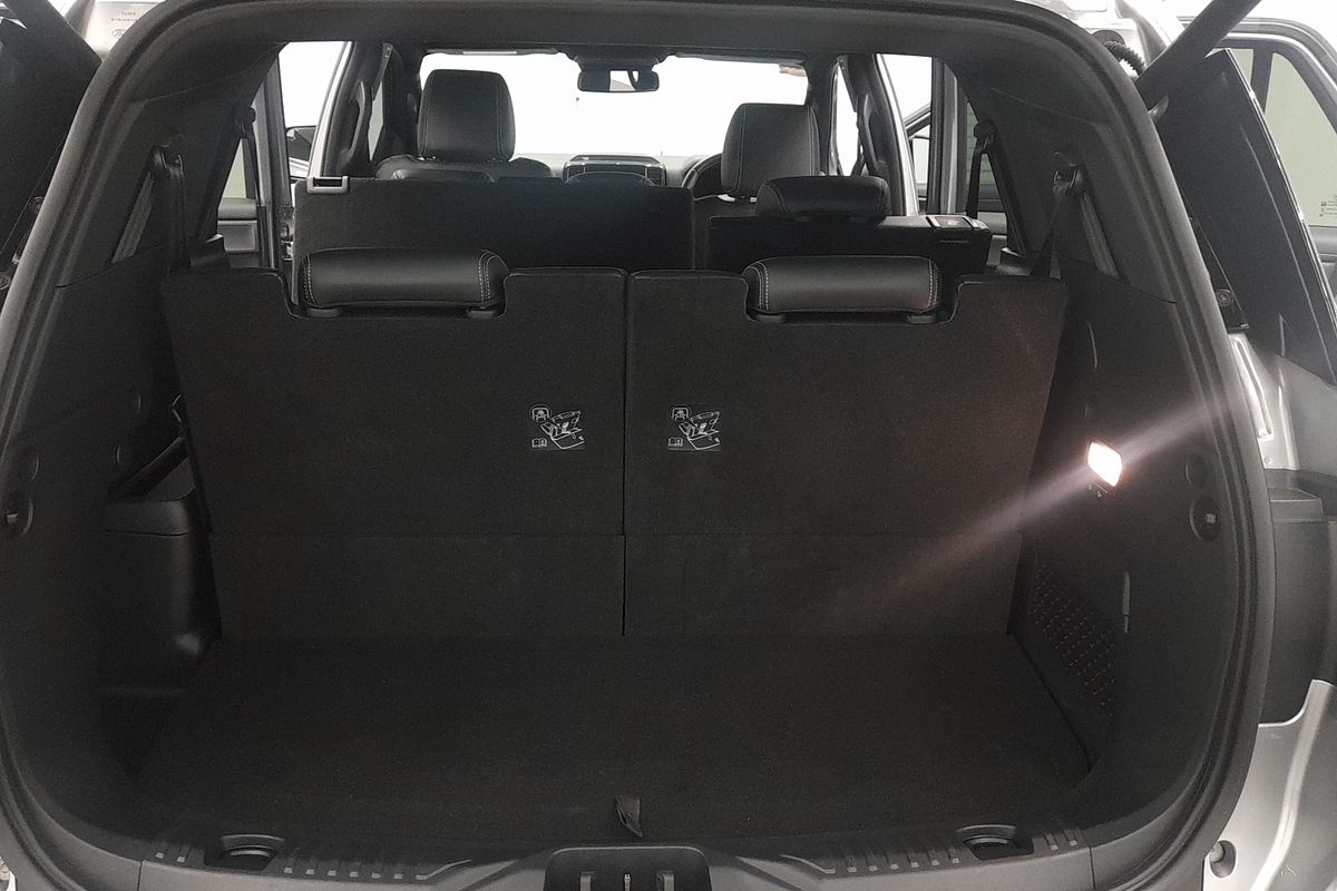 2025 Ford Everest Platinum 3.0L