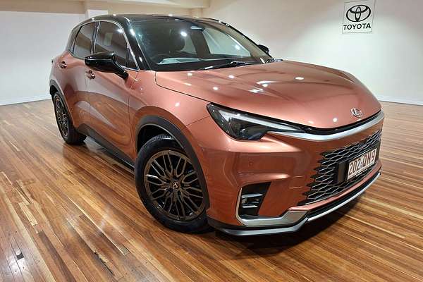 2024 Lexus LBX Sports Luxury MAYH10R