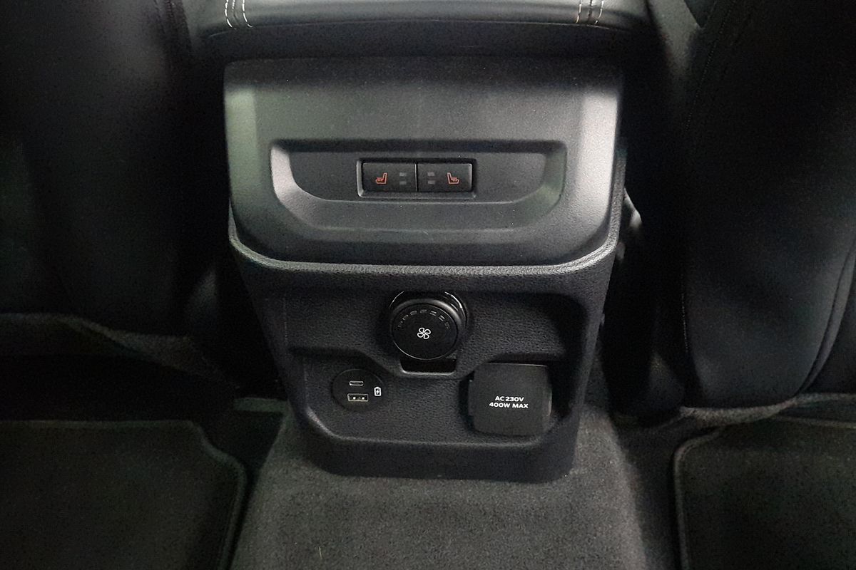 2025 Ford Everest Platinum 3.0L