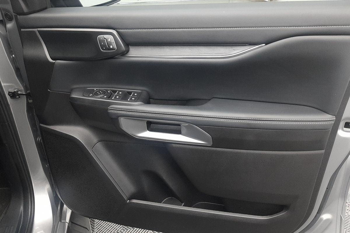 2025 Ford Everest Platinum 3.0L