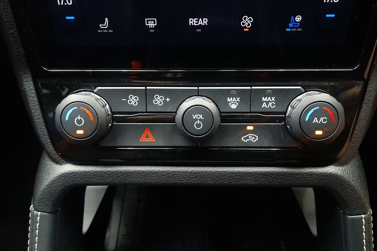 2025 Ford Everest Platinum 3.0L