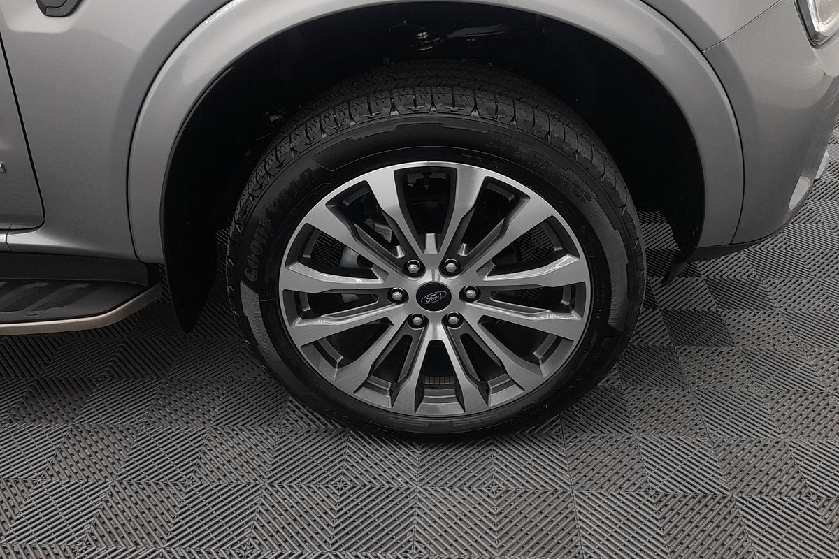 2025 Ford Everest Platinum 3.0L