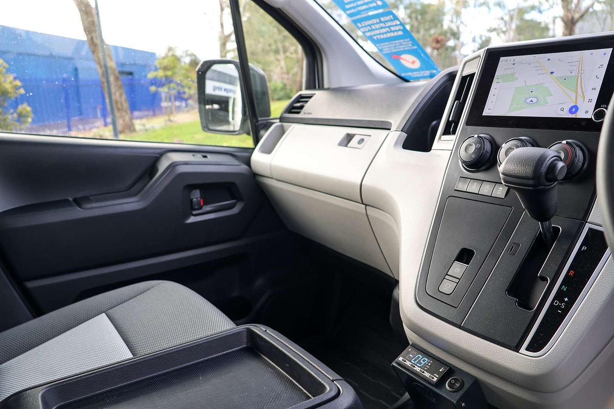 2026 Toyota Hiace -20C Refrigerated Standby GDH300R LWB image 11