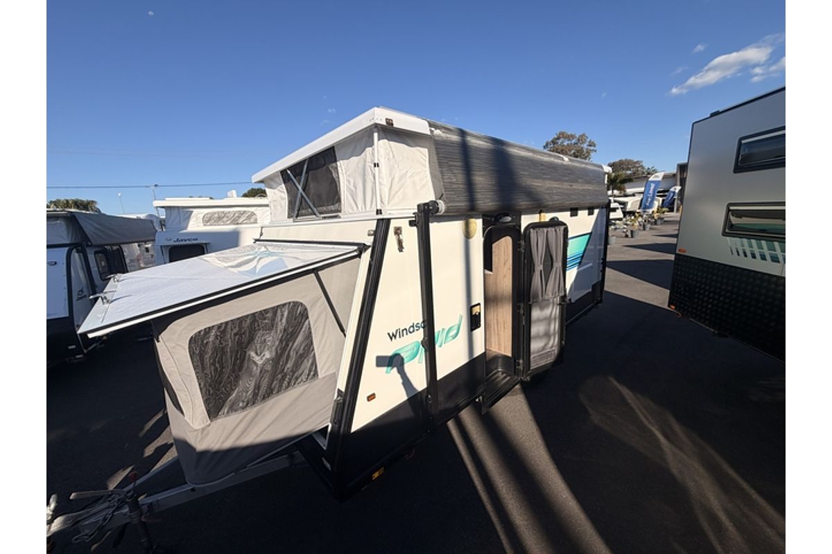 2017 Windsor RAPID 5.4m (18ft) RAL549