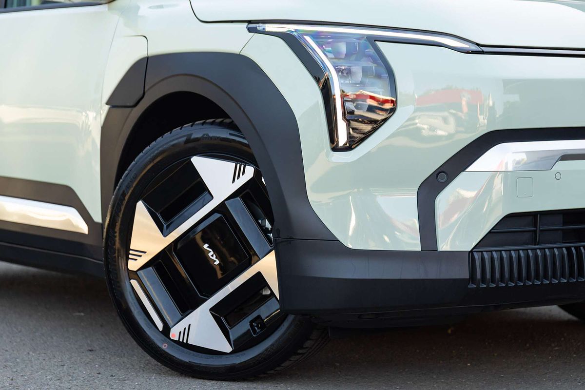 2026 Kia EV3 Earth Long Range SV