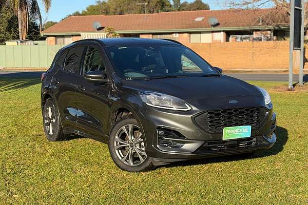 2022 Ford Escape ST-Line ZH