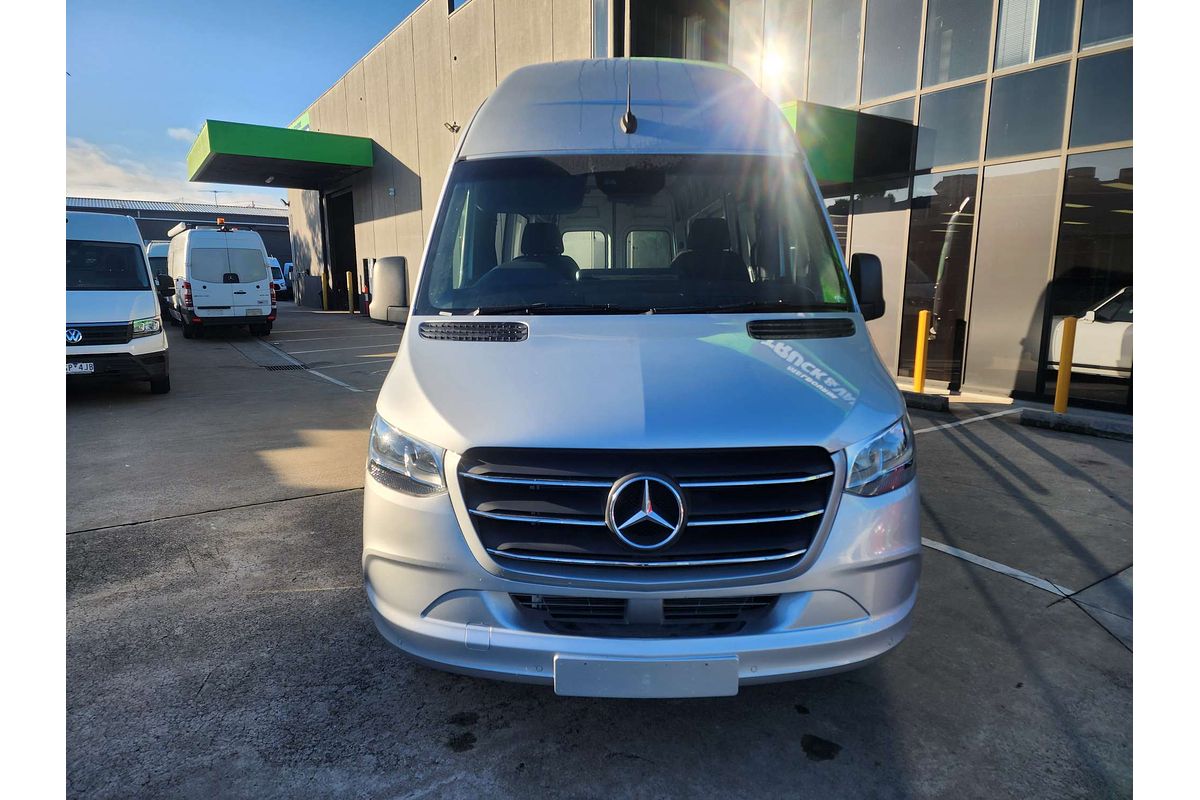 2023 Mercedes-Benz Sprinter 517CDI VS30 ELWB High Roof image 13