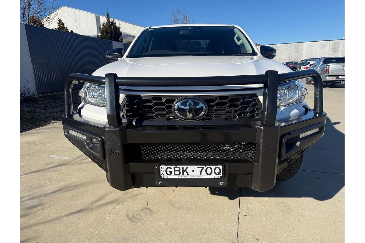 2024 Toyota Hilux SR GUN126R 4X4