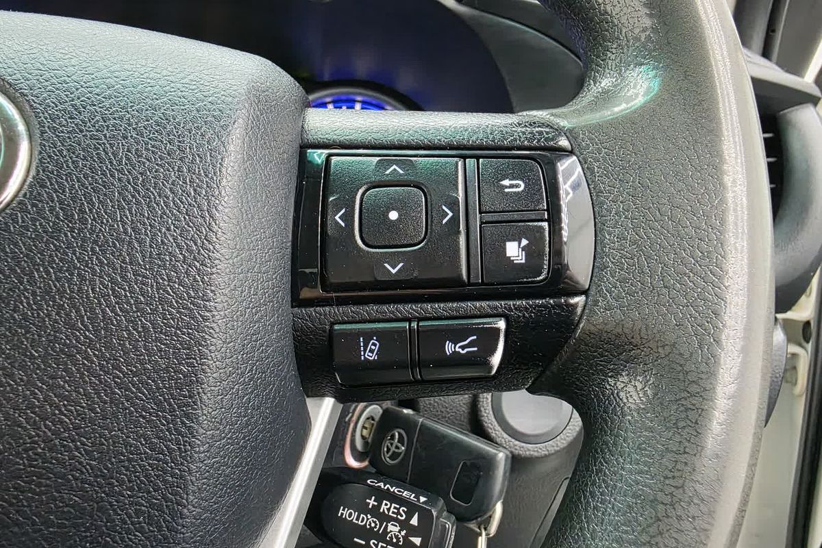 2020 Toyota Hilux SR GUN126R 4X4