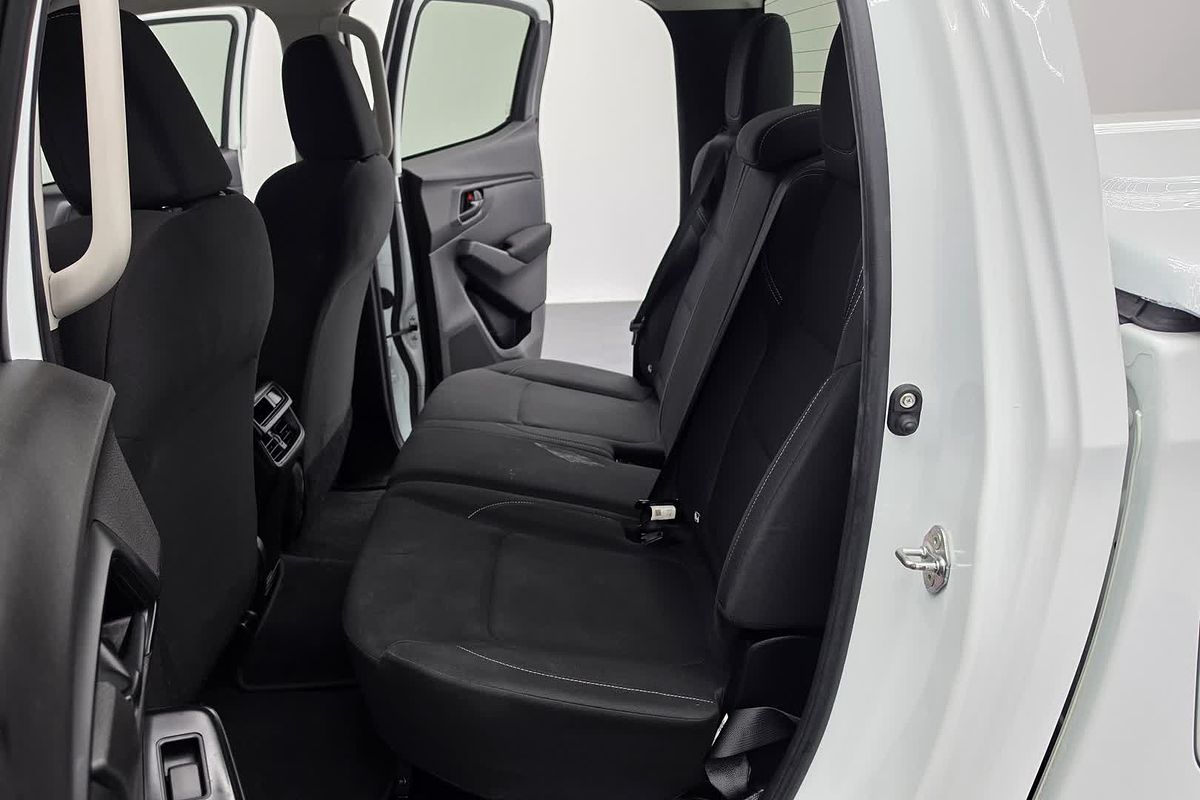 2022 Isuzu D-MAX SX High Ride Rear Wheel Drive