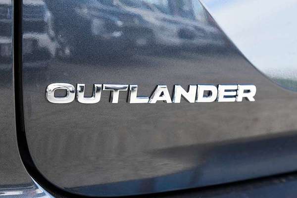 2025 Mitsubishi Outlander Aspire ZM thumb-19