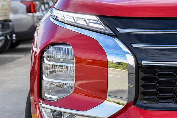 2026 Mitsubishi Outlander LS ZM thumb-1