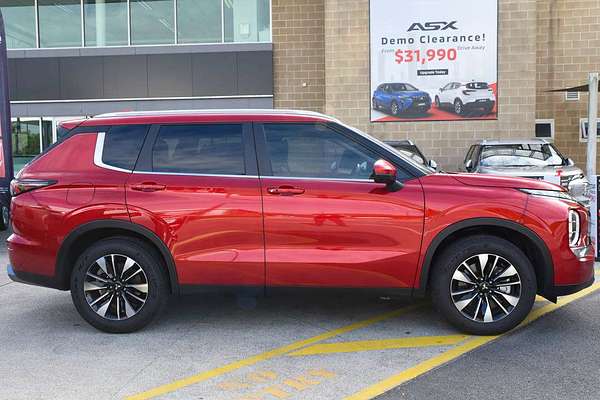 2026 Mitsubishi Outlander LS ZM thumb-4