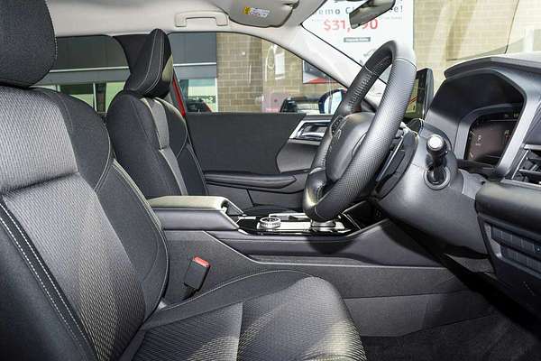 2026 Mitsubishi Outlander LS ZM thumb-9