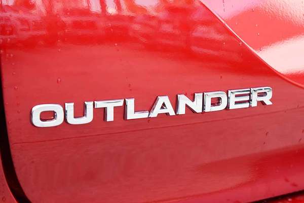 2026 Mitsubishi Outlander LS ZM thumb-19