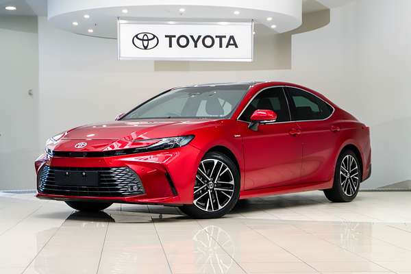 2025 Toyota Camry SL AXVH80R