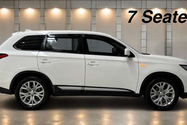 2021 Mitsubishi Outlander ES ZL